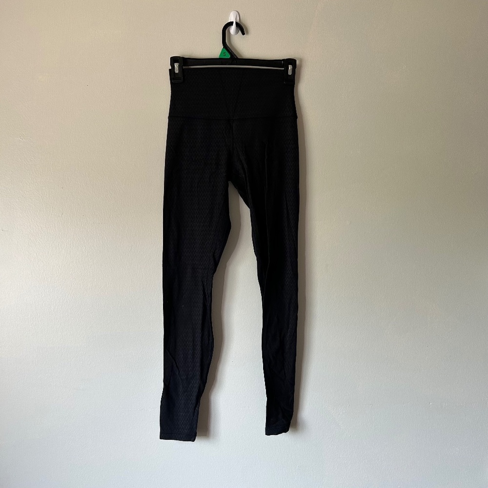 Black Subtly Patterned High Rise Lululemon Leggings